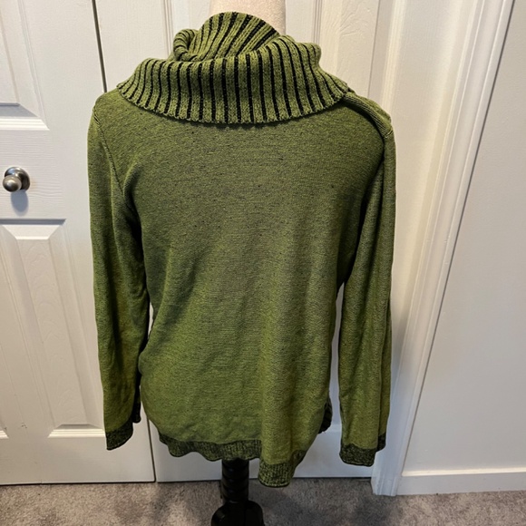 Laura size XL pullover - Picture 7 of 12